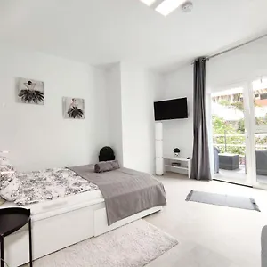 Appartement Fantastico With Balcony, Terrace, Air Conditioning And Free Parking, Ideal For Couples And Solo Travelers, Puerto de la Cruz (Tenerife)